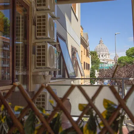 Aurelio Deluxe Gasthuis 4*