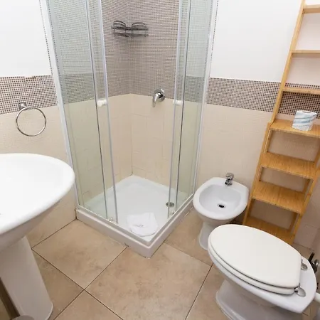 Aurelio Deluxe ローマ