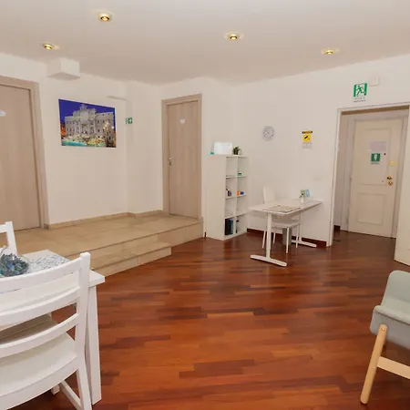 Aurelio Deluxe ゲストハウス 4*