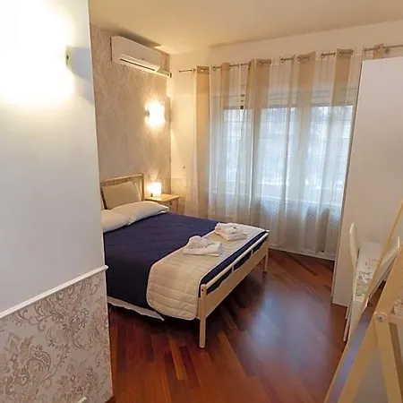Aurelio Deluxe 4*
